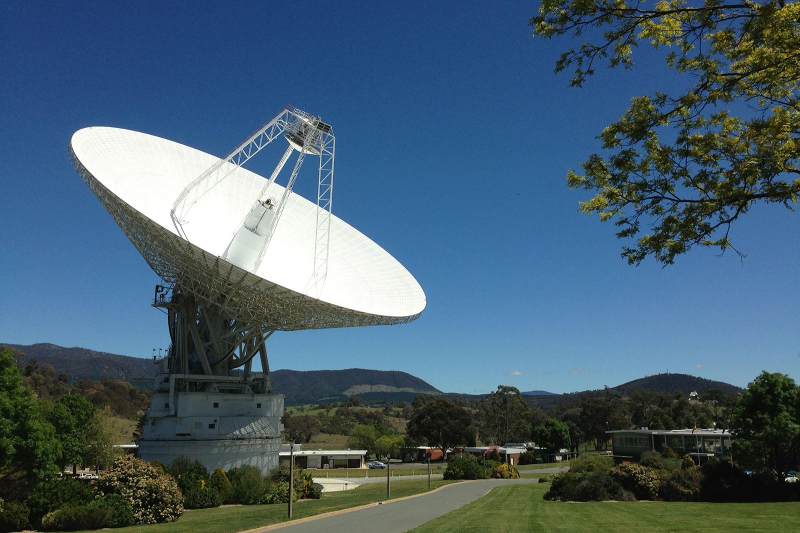 The DSS-43 antenna near Canberra